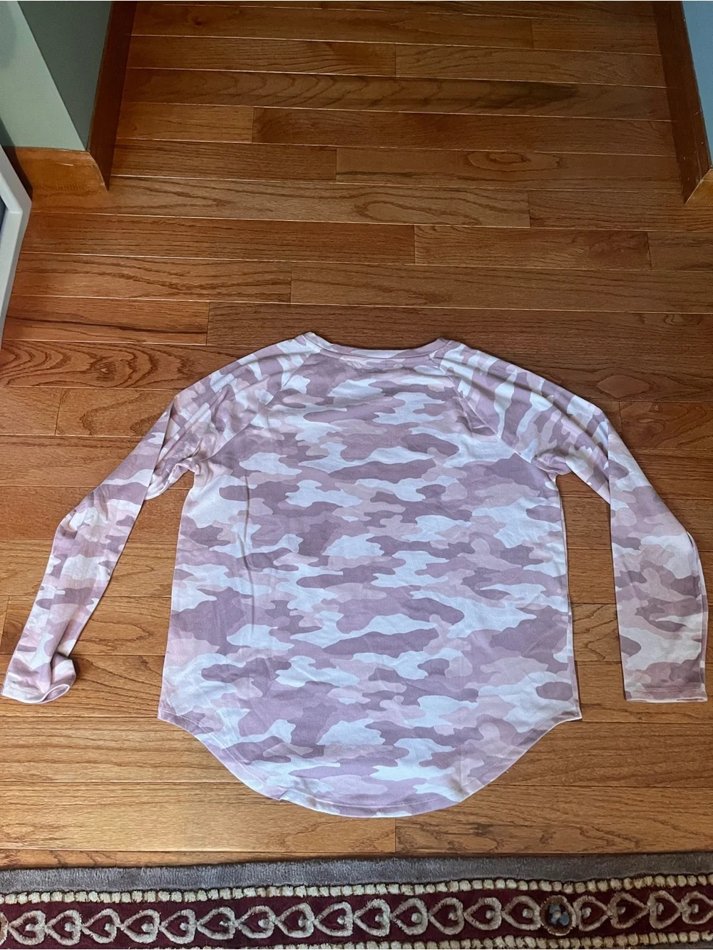 SO Womens XL' Pink Camo Long Sleeve Tee very soft! - Picture 3 of 3
